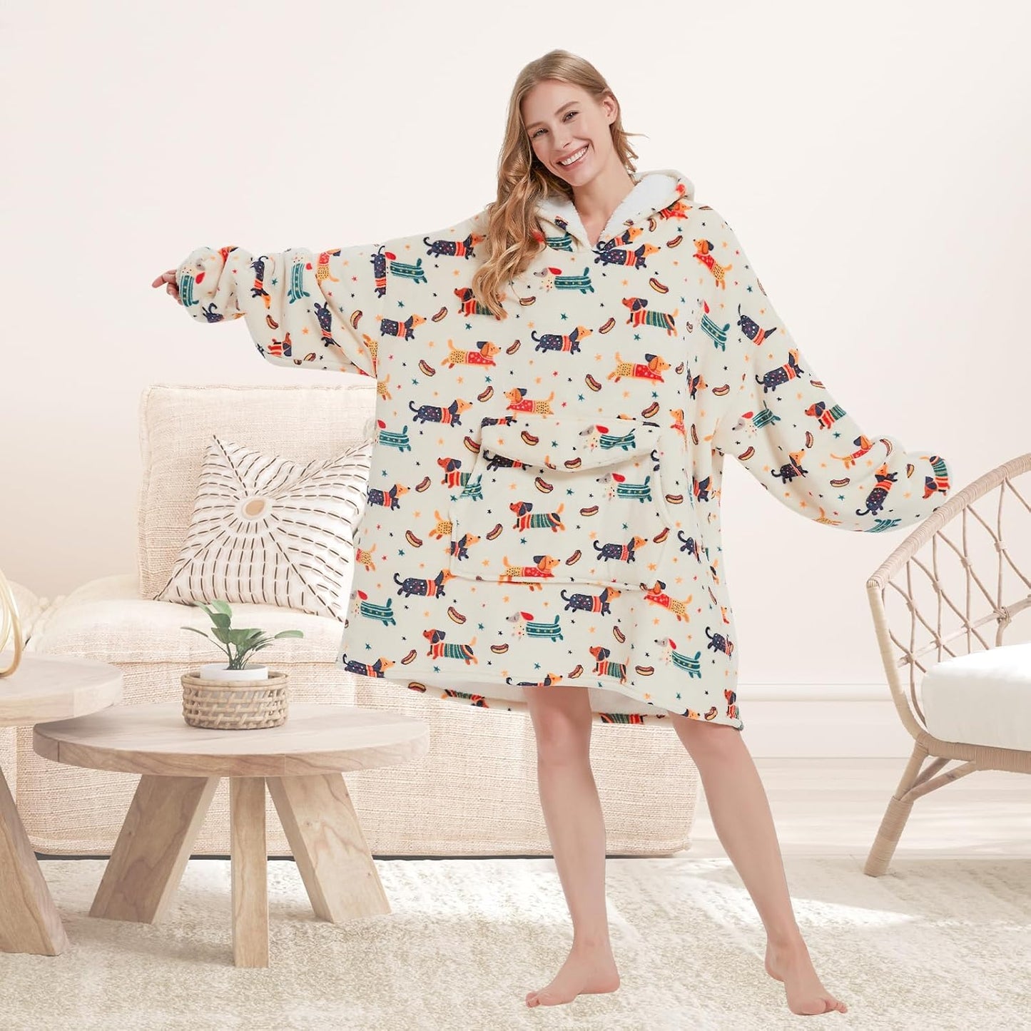 Mewkou - Manta con capucha portátil para adultos, manta con capucha de forro polar sherpa de gran tamaño para mujeres y hombres, Dachshund