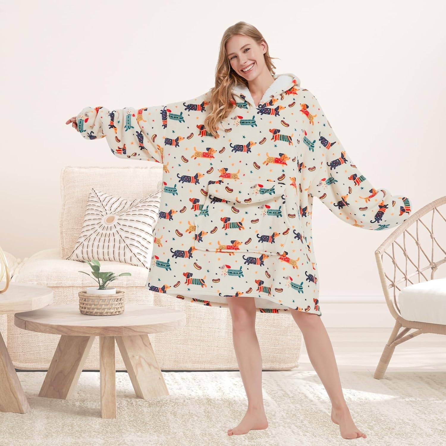 Mewkou - Manta con capucha portátil para adultos, manta con capucha de forro polar sherpa de gran tamaño para mujeres y hombres, Dachshund