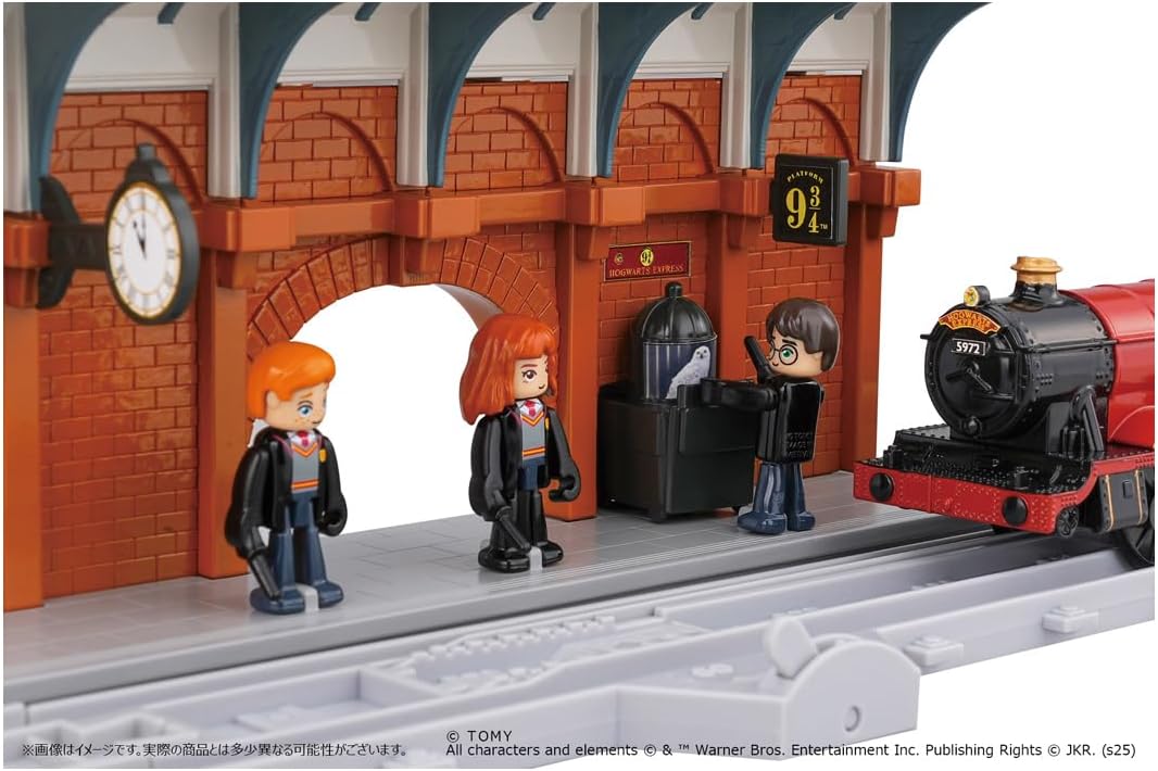 Takara Tomy Plarail Harry Potter Hogwarts Express Train Toy for Ages 3 and Up