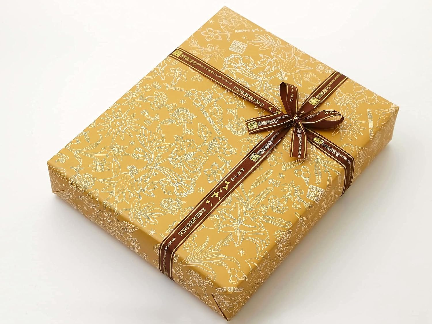 Okashi no Sakai Happy Yellow Busse (12 pieces, gift box) Fluffy Sponge Cheese Busse 30th Anniversary Souvenir Mid-year Gift Gift Mail-order Sweets Respect for the Aged Day Present