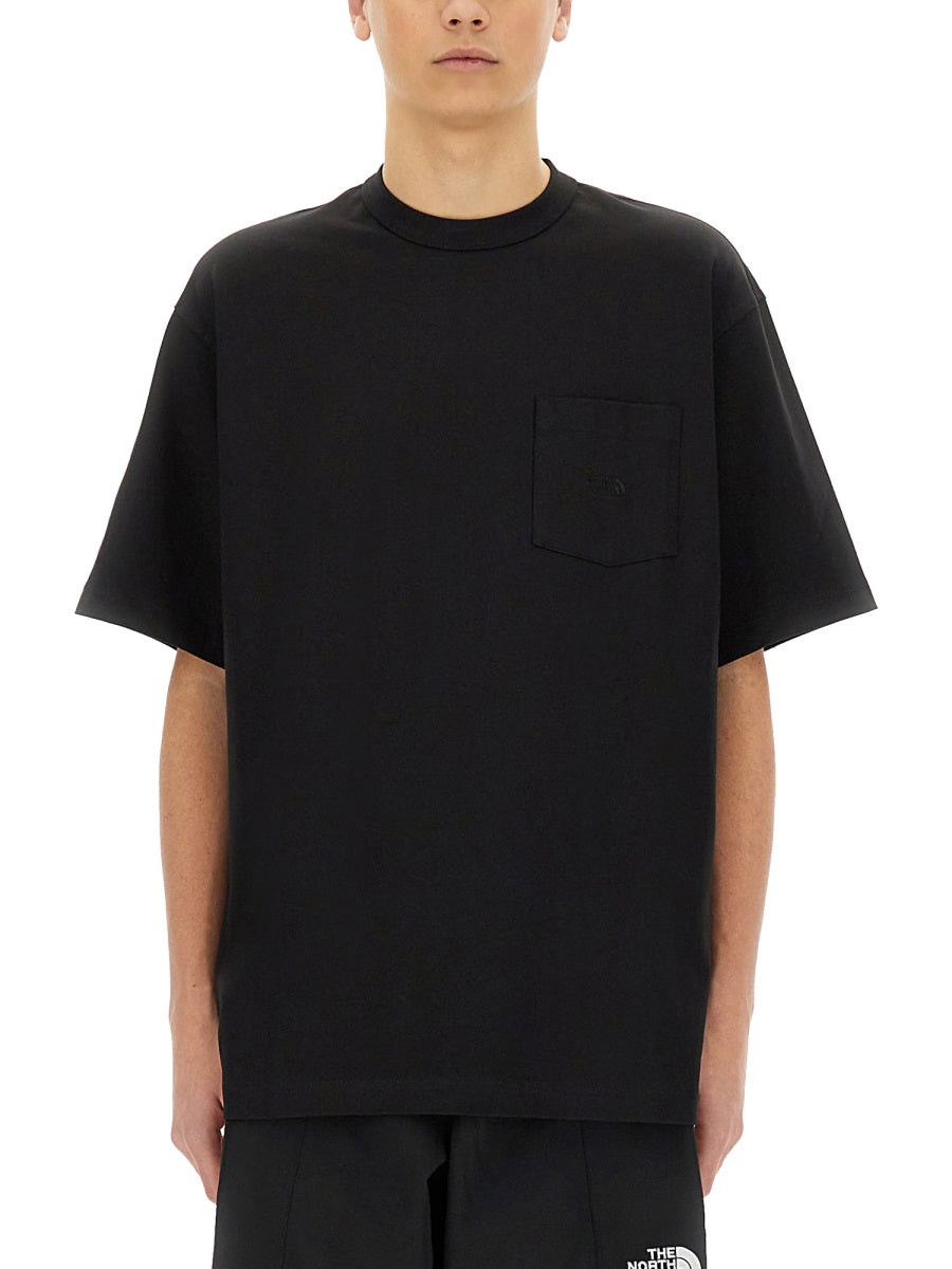 The ノースフェイスはリラックスしたフィットTシャツです - Image 6