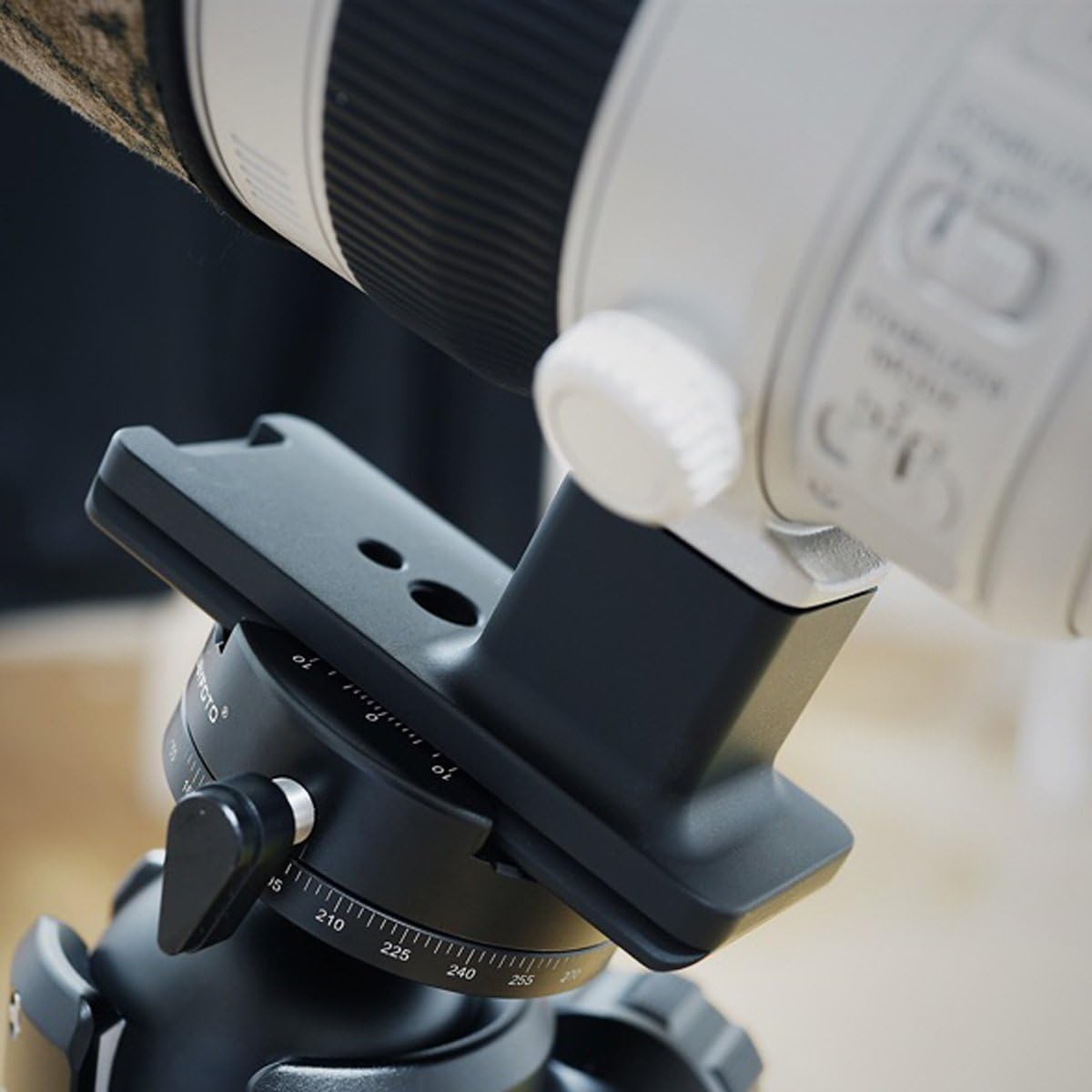 Haoge LF-C14 レンズフット三脚座マウントリング for キヤノン Canon EF 100–400mm f4.5–5.6L IS II USMレンズ用 内蔵Arca Swiss アルカスイス互換 クイックリリースプレート