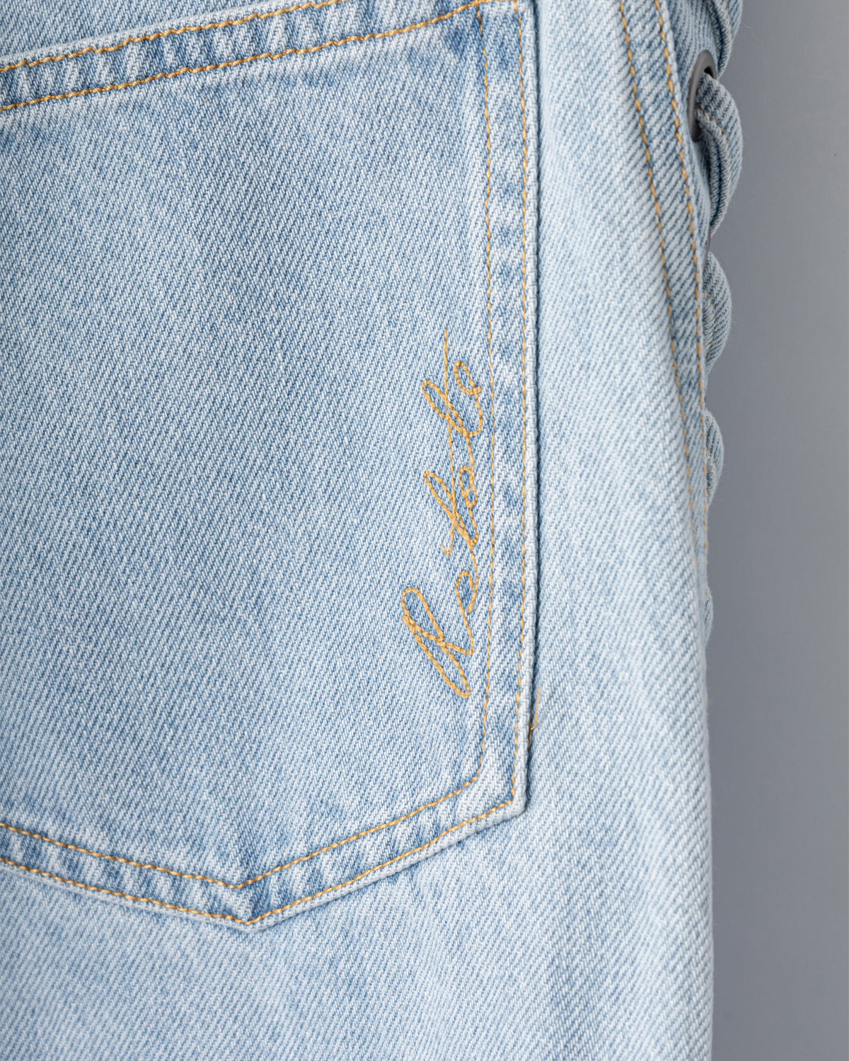 Rotate ズボンを青くします - Image 6