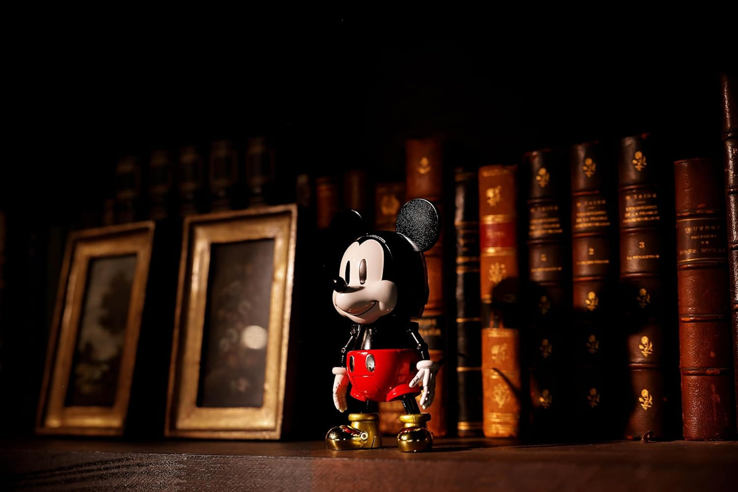 TAMASHII NATIONS Chogokin Disney Character, Super Transformation, Mickey Mouse by Kunio Okawara, Approx. 4.9 inches (125 mm), Die Cast & ABS & PVC Pre-painted Action Figure