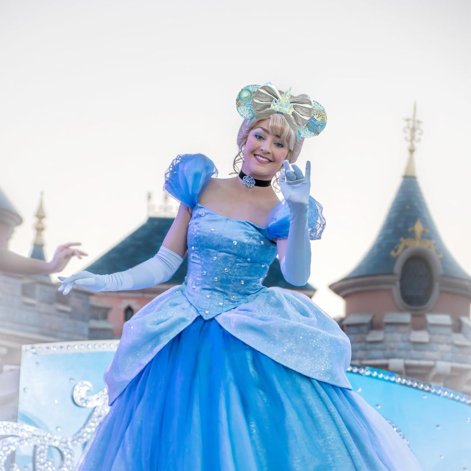 LYLIN Diadema con orejas de ratón, orejas de ratón azules con lazos de castillo para mujeres y niñas, accesorios para el cabello, orejas de parque, viajes, fiesta, cosplay, accesorios