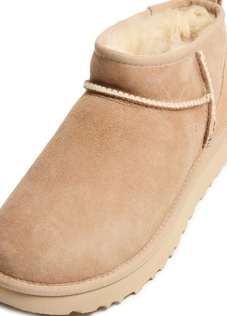 UGG Classic ウルトラ ミニ アンクルブーツ - Image 6
