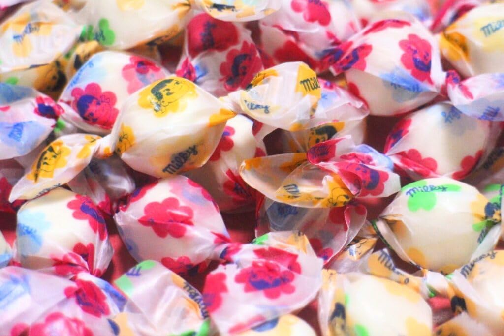 Fujiya Milky, Approx. 60 Pieces, Individually Packaged, Large Capacity, Commercial Use, Assorted, Share Pack, Milk, Soft Candy, Candy, Candy, Candy, Present, Gift, Dispensing