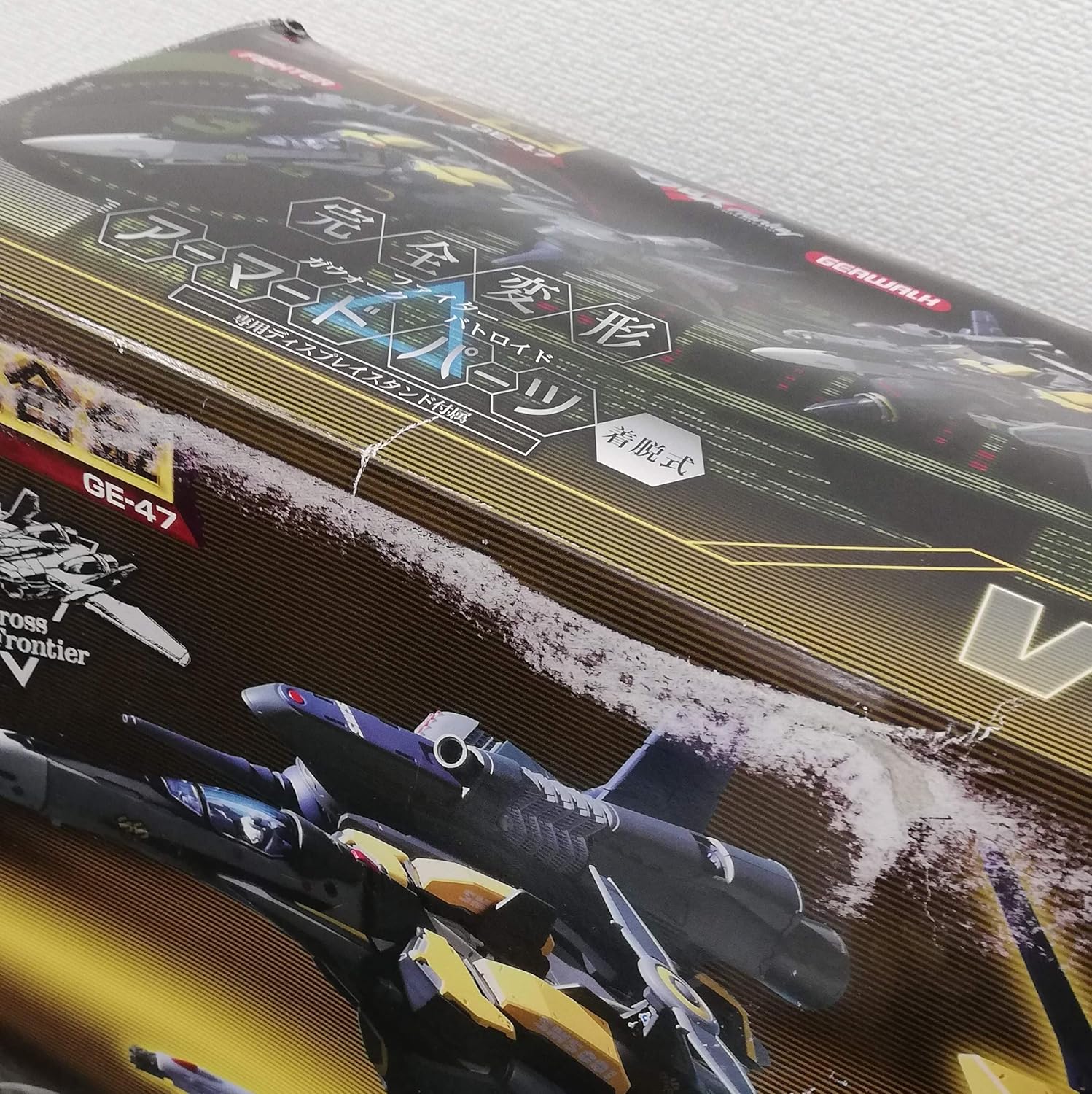 TAMASHII NATIONS DX超合金 マクロスF(フロンティア) VF-25S アーマードメサイアバルキリー(オズマ・リー機)
