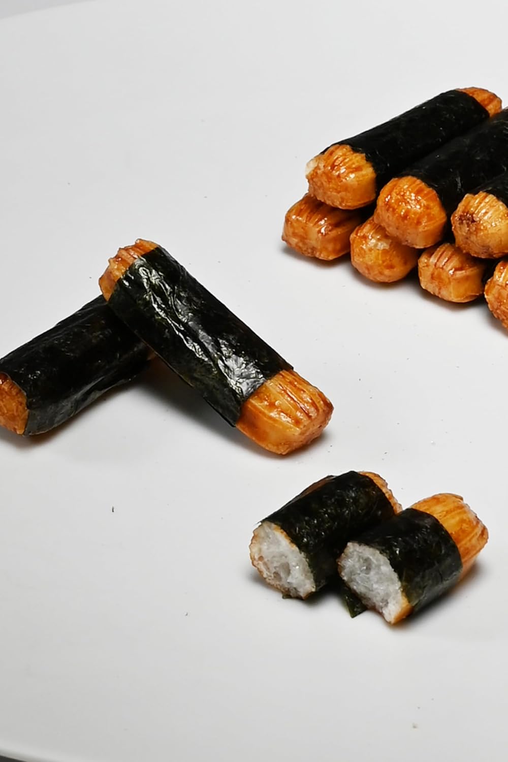 Arare Arare, Japanese Sweets, Commercial Use, The Crispy and Crispy of Arare, Japanese Sweets, Sennari Shokai (Tsumamikura) Nori Rolled Arare, 17.6 oz (500 g) Container