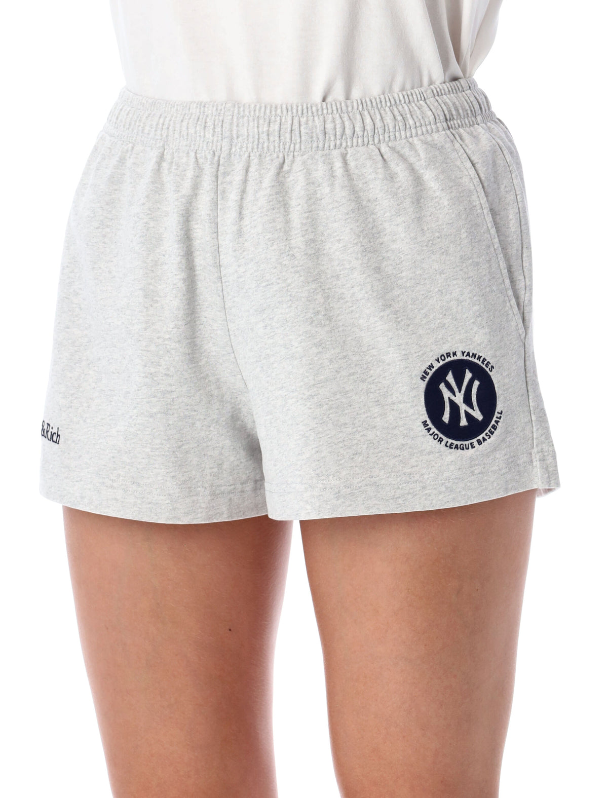 Sporty スポーティでリッチなショートパンツ - Image 7