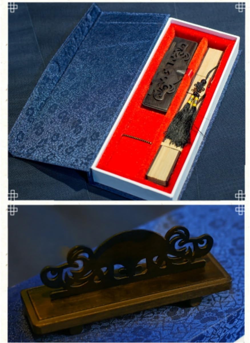 高級手作り白檀扇子 黒檀ローズウッド製 繊細彫刻模様 自然香り ユニセックス 専用台座付き 伝統工芸品 インテリア装飾 公演時代劇 贈答ギフト (K) [並行輸入品]