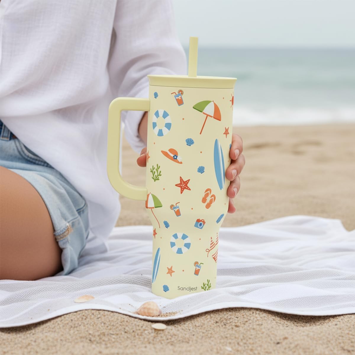 SANDJEST Vaso de 40 onzas con asa y pajilla, taza de café de viaje de acero inoxidable aislado para mujeres, niñas, amantes de la playa, idea de regalo para cumpleaños, Navidad, día de la madre, vacaciones de verano (color)