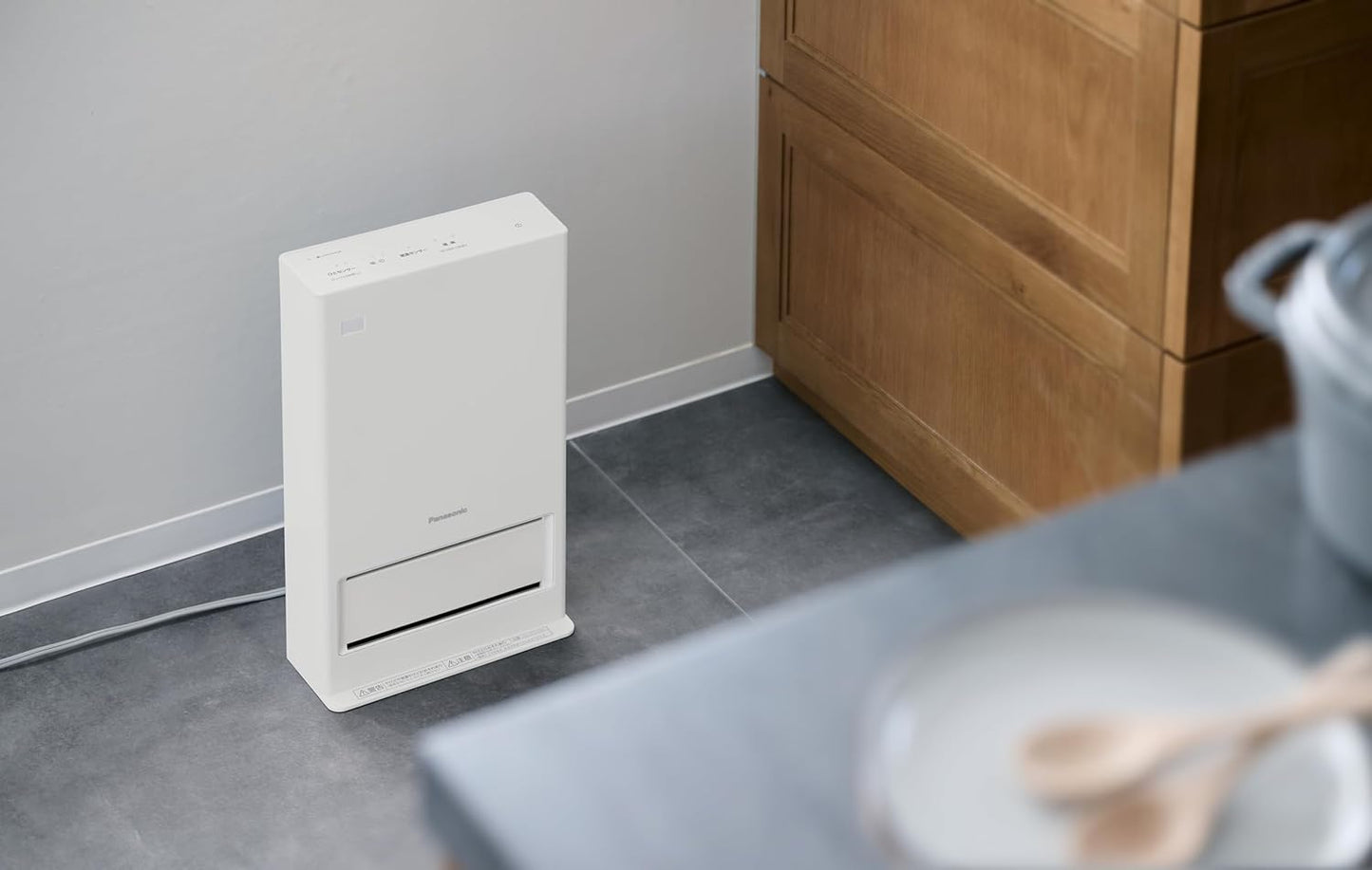 Panasonic Ceramic Fan Heater, 2-Level Warm Air, Equipped with nanoe X, Room Temperature Sensor, Human Sensor, Slim Body, White DS-FZX1200-W