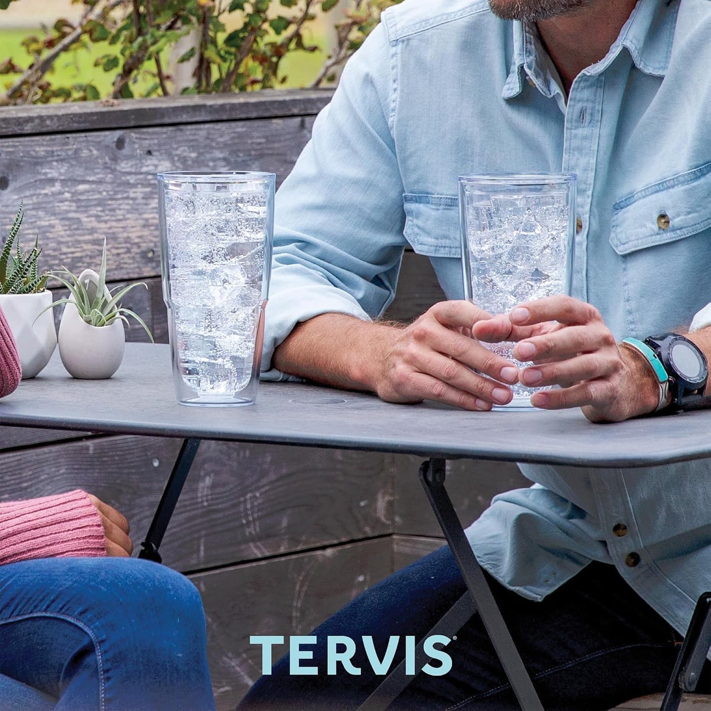 Tervis Disney - Vaso de personajes clásicos con envoltura y tapa negra, 24 onzas, transparente