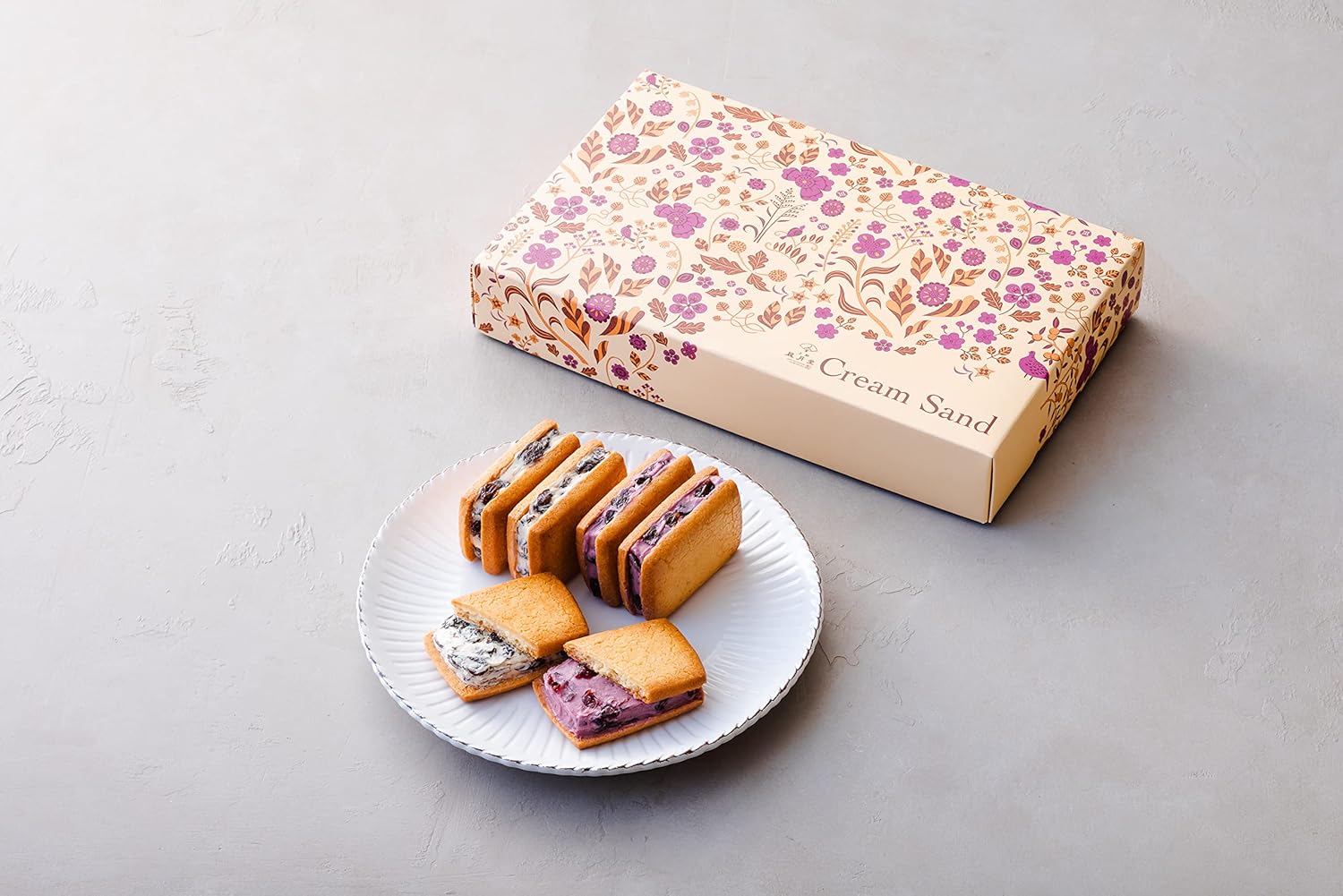 【Ueno Fugetsudo Cream Sandwich 12-Piece Set】Snacks, Baked Goods, Gift, Sweets, Year-End Gift, Gift, Greeting, Gift Item, Summer Gift, Souvenir, Premium, Souvenir, Retirement, Greeting, Mid-Summer Gift