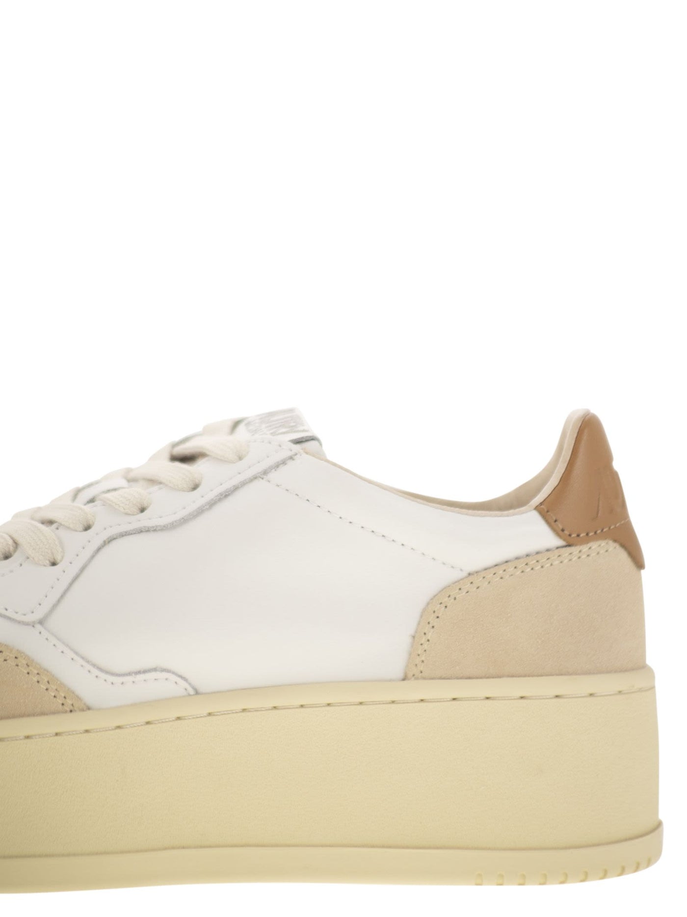 Autry Medalist Platform LeatherとSuede Trainers - Image 7