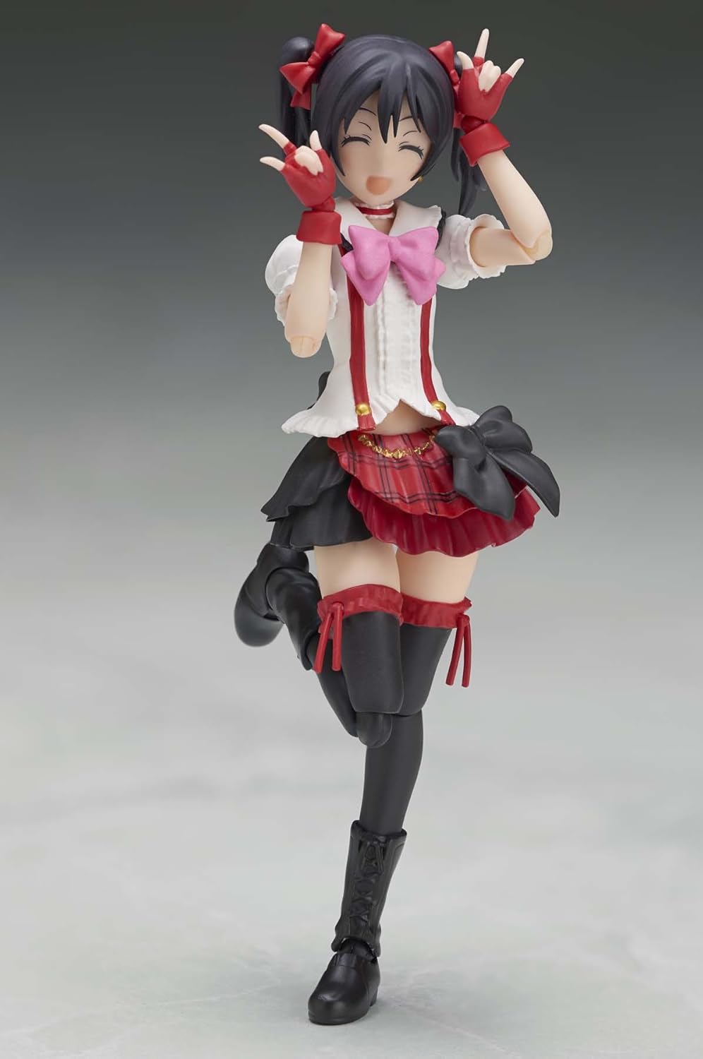 Bandai Tamashii Nations S.H.Figuarts Nico Yazawa "Love Live!" Action Figure