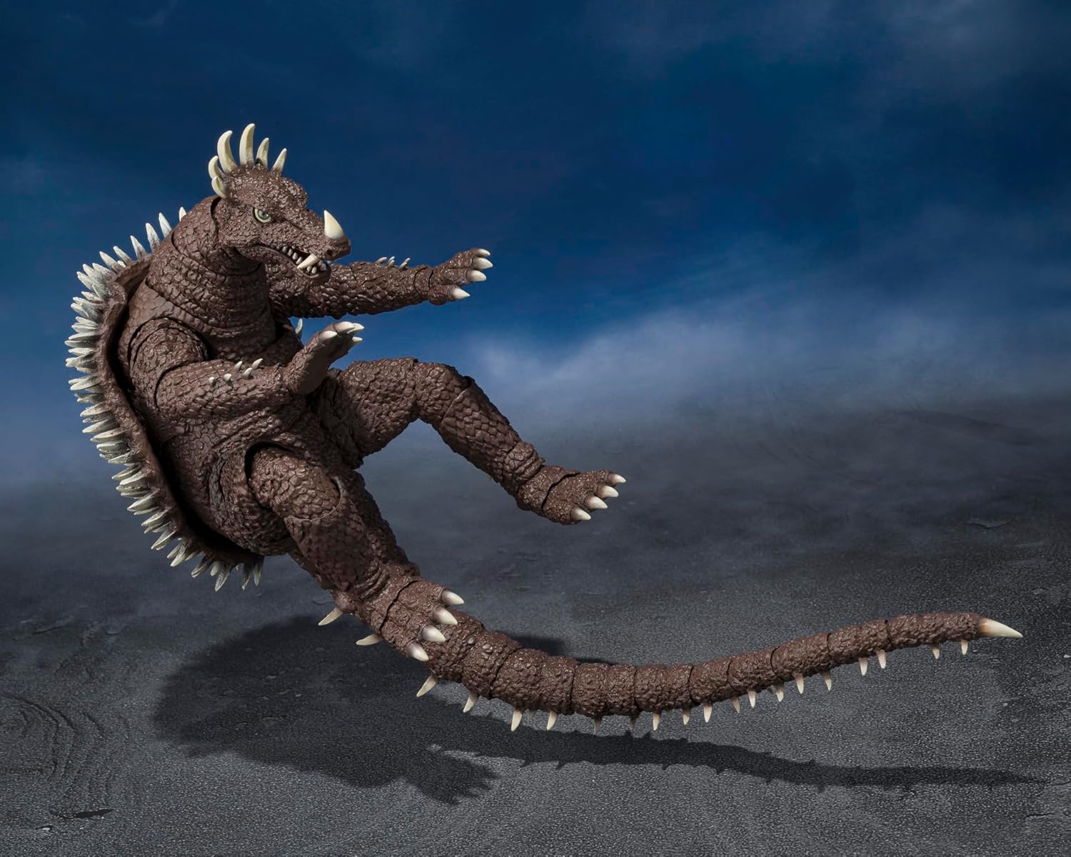 TAMASHII NATIONS - Godzilla - Anguilas [1972] S.H.MonsterArts Action Figure