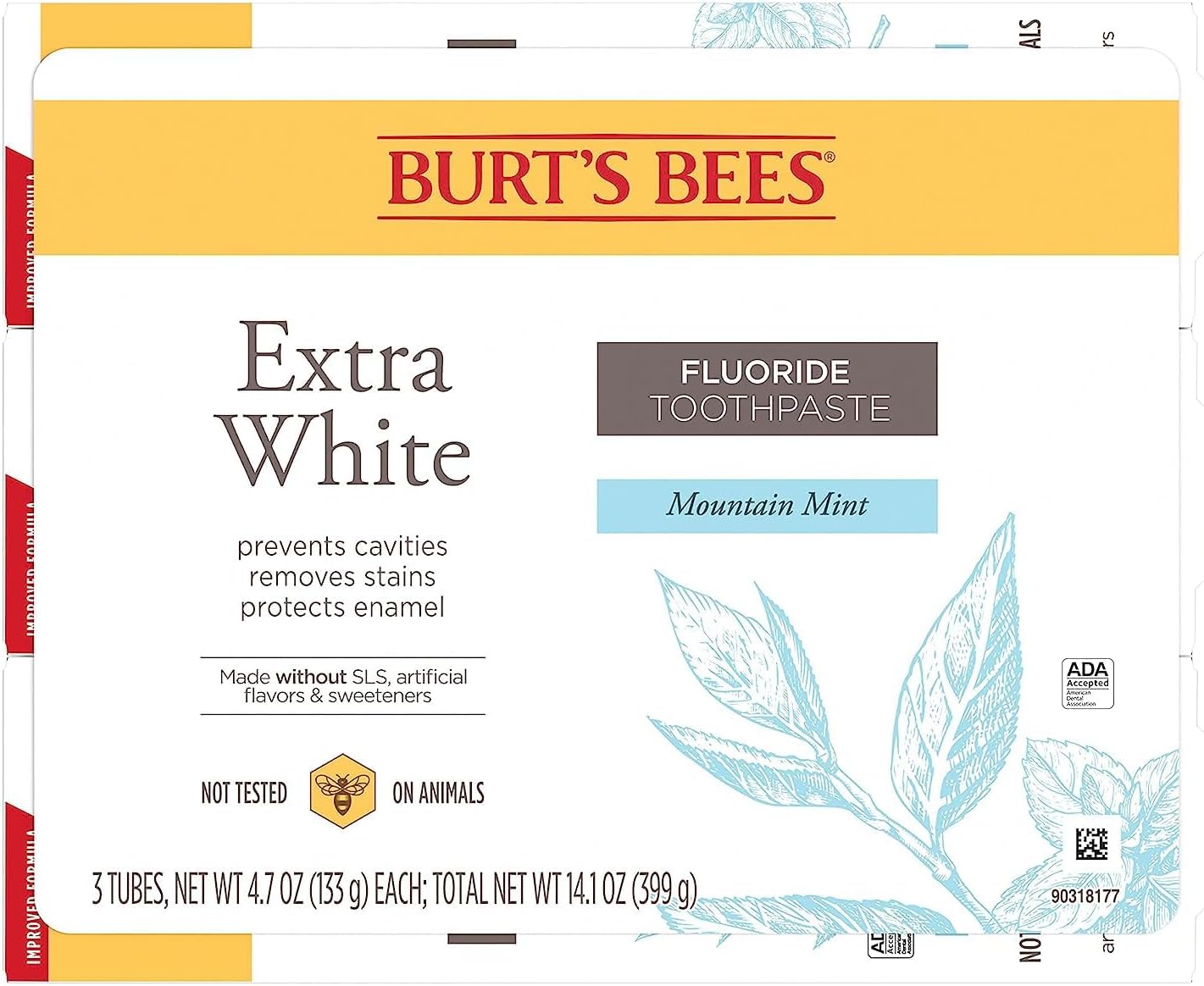 Pasta de dientes Burt's Bees Extra White, pasta de dientes con flúor, sabor natural, menta de montaña, 4.7 oz, paquete de 3