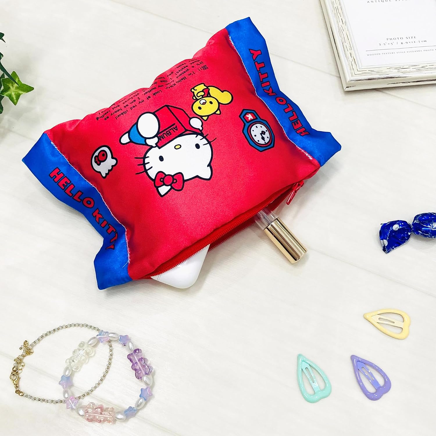 MORIPiLO Hello Kitty Tissue Case, Sanrio Characters, Merchandise, Plush Pouch, Small, Cute, 7.9 x 5.5 inches (20 x 14 cm), Pillow Pouch, White