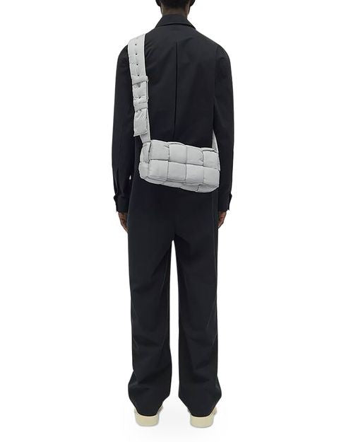 BOTTEGA VENETA パッド入りテック カセットバッグ - Image 8