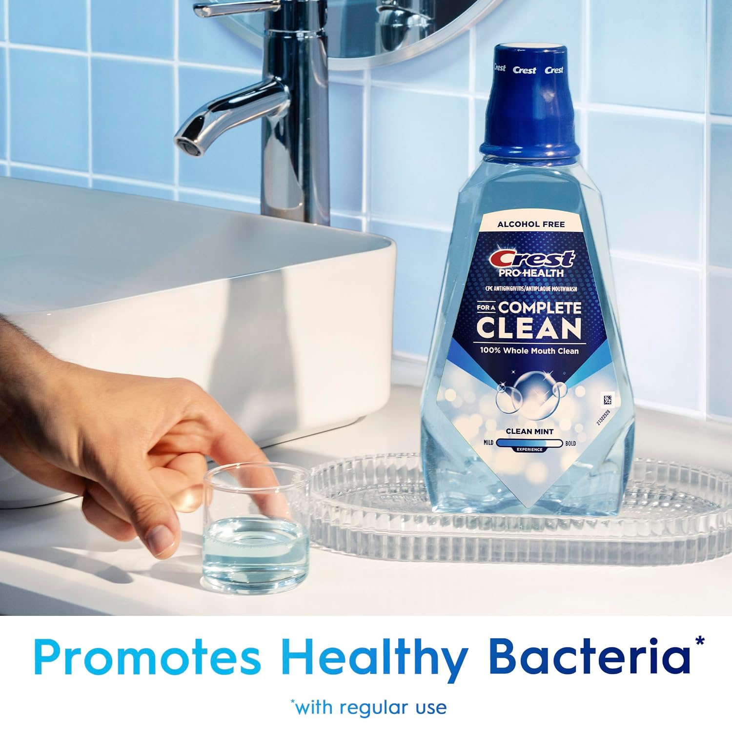Crest Pro-Health - Enjuague bucal multiprotección con CPC, menta limpia, 1 litro (33.8 fl oz), enjuague bucal Crest para tratamiento de gingivitis