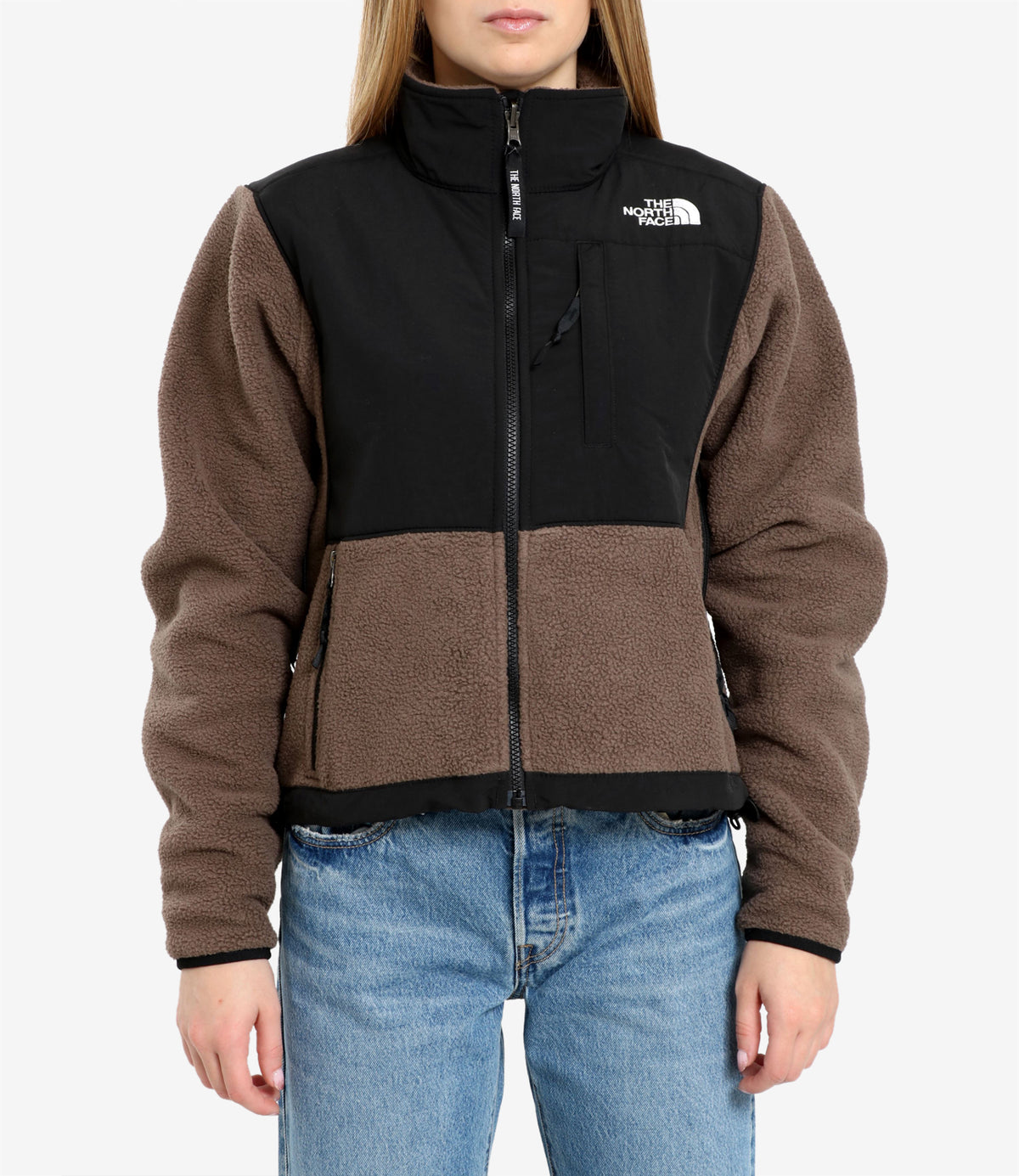 The ノースフェイスコートは茶色です - Image 8