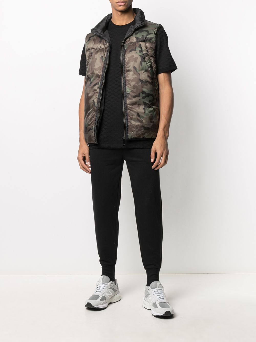 Emporio Emporio Armani Allover Logo Tシャツ - Image 8