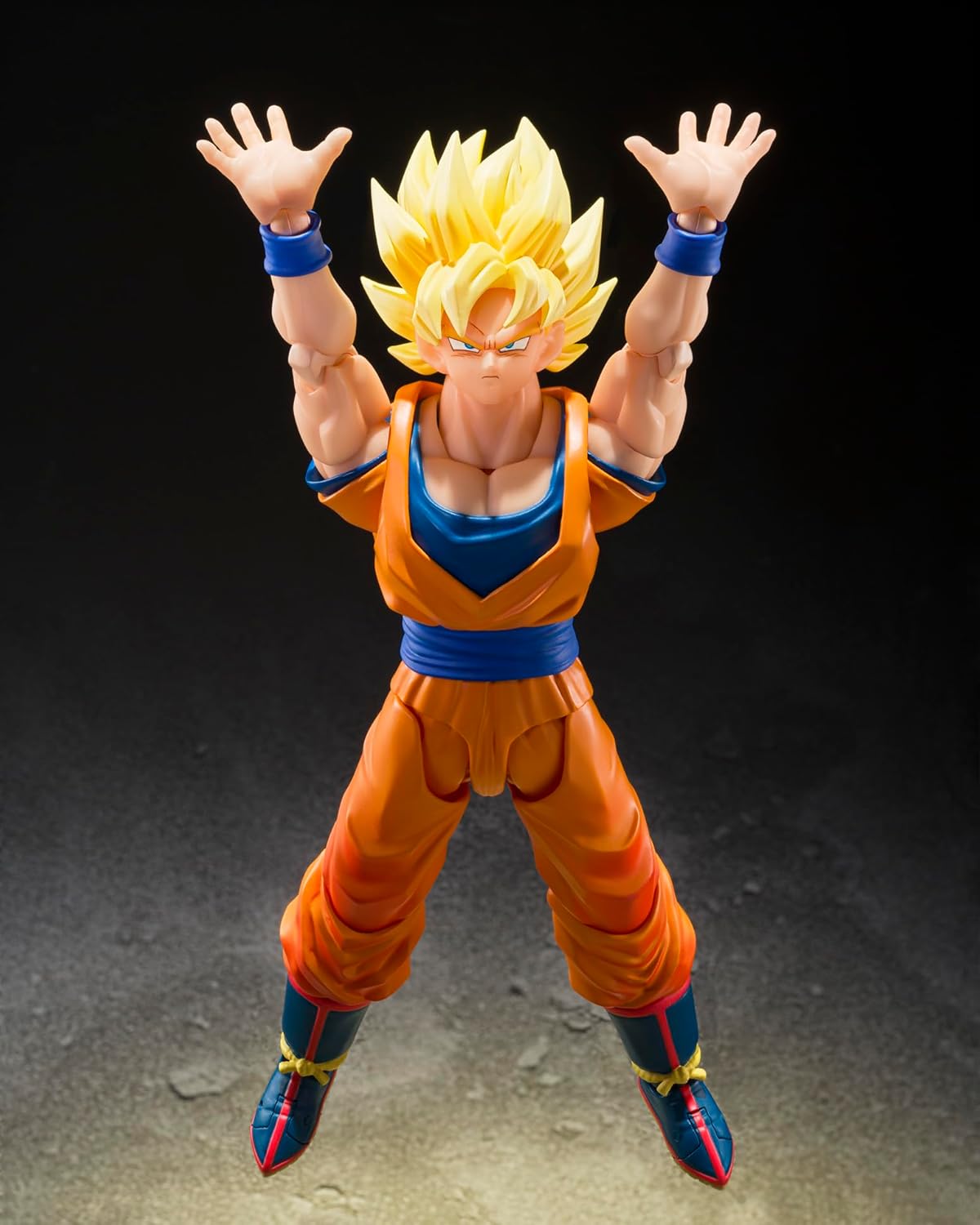 TAMASHII NATIONS S.H. Figuarts Dragon Ball Z Super Saiyan Son Goku (Beginning of the Decisive Battle), Approx. 5.7 inches (145 mm), PVC & ABS Pre-painted Action Figure