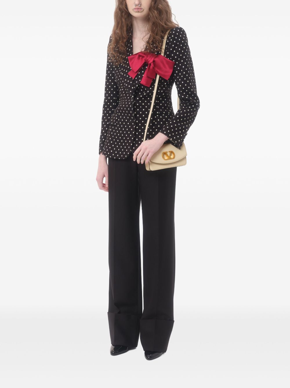 Valentino ヴァレンティーノ・ガラヴァニは、小さな革のクラッチを無駄にします - Image 8