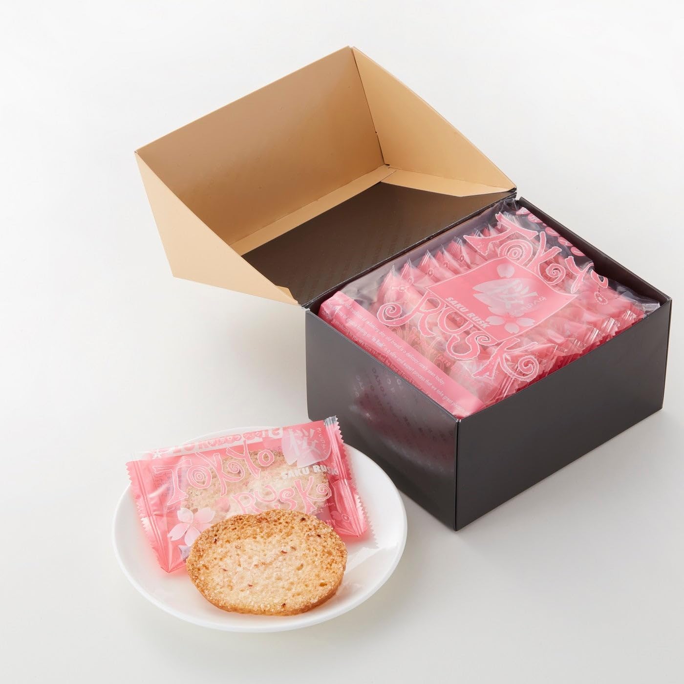 Tokyo Raku Cracker Caramel Almond Raku Crackers 16-Piece Set for a Slightly Luxurious Snack Time Slightly Crispy Bread Texture Luxurious Caramel Almond Flavor Gift Present