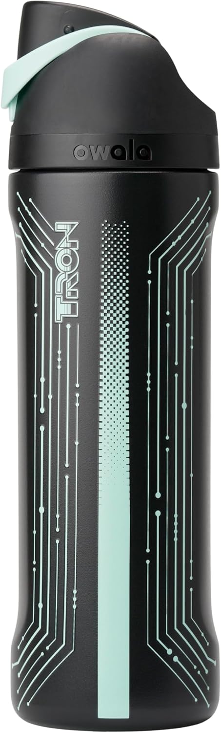 Owala Star Wars FreeSip - Botella de agua aislada de acero inoxidable con popote para deportes y viajes, sin BPA, 24 onzas, Darth Vader