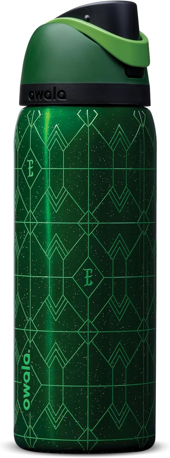 Owala Disney Princess FreeSip - Botella de agua aislada de acero inoxidable con popote para deportes y viajes, botella de agua deportiva sin BPA, 24 onzas, Tiana