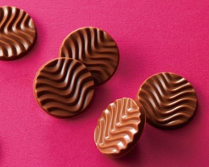 Royce Hokkaido Famous Confection Pure Chocolate, Milk, 20 pieces, 3.5 oz (100 g), 1 Box