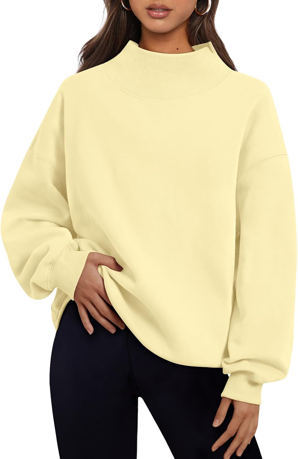 Trendy Queen - Sudaderas de gran tamaño para mujer, cuello alto, manga larga, sudaderas con capucha para otoño, ropa 2024 | Fall Fashion Clothes 2026,Long Sleeve Tops,Comfort Soft Fleece,Travel Casual Work Lounge Daily Outfit