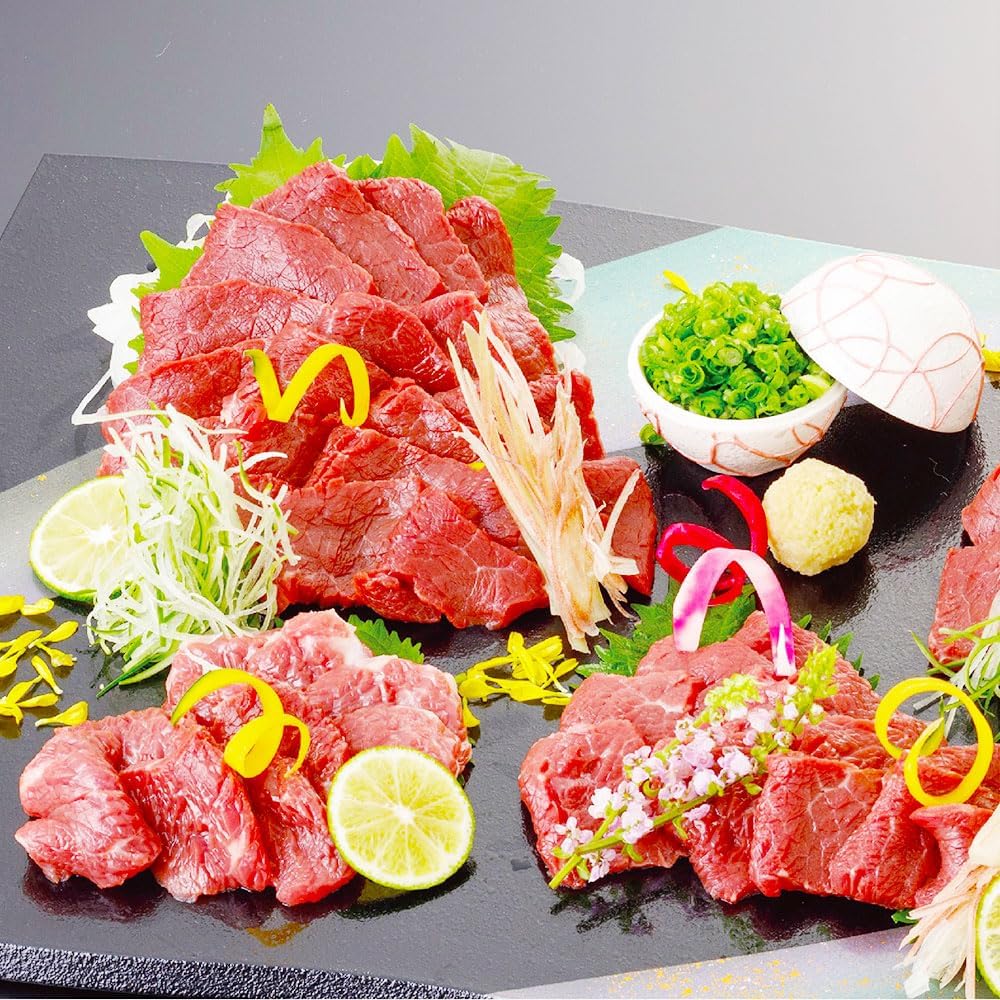 Ochugen Horse Sashimi, Kumamoto, Made in Japan, 10.6 oz (300 g) (3.5 oz (100 g) x 3 Packs), Premium Red Lean Horse Sashimi, with Small Soy Sauce Packets, Fresh, Raw Food, Horse Meat, Popular