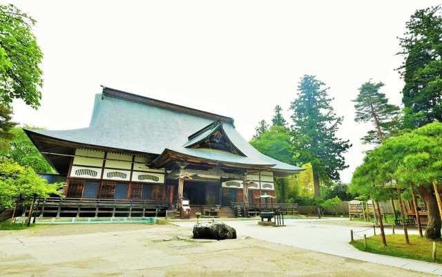 【日本の風景ポストカード】岩手県平泉町 中尊寺の本堂と静かな境内 はがき お土産 ハガキ 撮影/YOSHIO IWASAWA