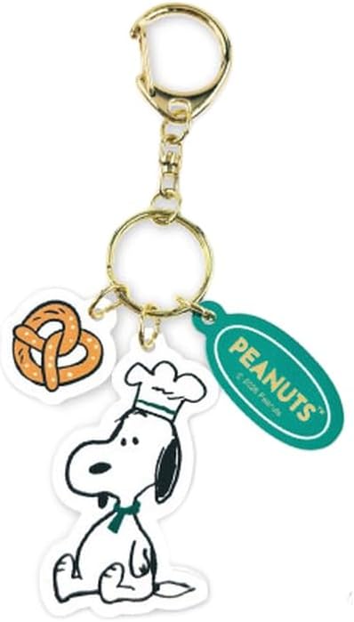 Marimo Craft SPCQ-683 Snoopy Snacktime Chef Series Acrylic Key Holder, Red, Approx. W 1.6 x H 2.3 x D 0.1 inches (40 x 59 x 3 mm)