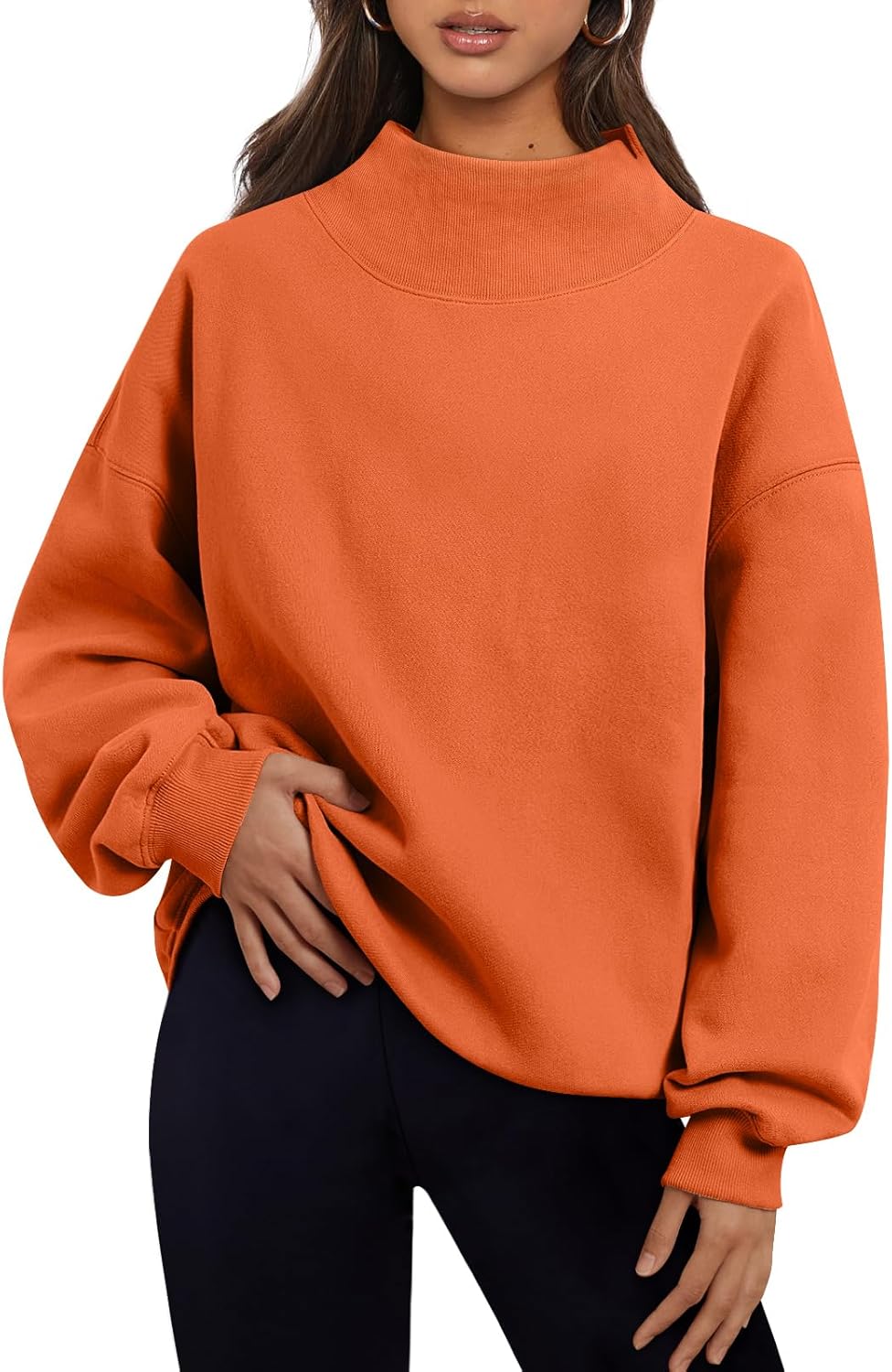 Trendy Queen - Sudaderas de gran tamaño para mujer, cuello alto, manga larga, sudaderas con capucha para otoño, ropa 2024 | Fall Fashion Clothes 2026,Long Sleeve Tops,Comfort Soft Fleece,Travel Casual Work Lounge Daily Outfit