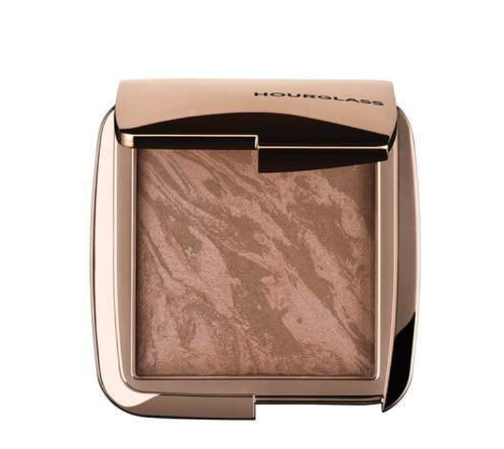 Hourglass Ambient Lighting Bronzer in Diffused Bronze Light. Highlighting Bronzer for a Natural Sun-Kissed Glow. Vegan and Cruelty-Free.